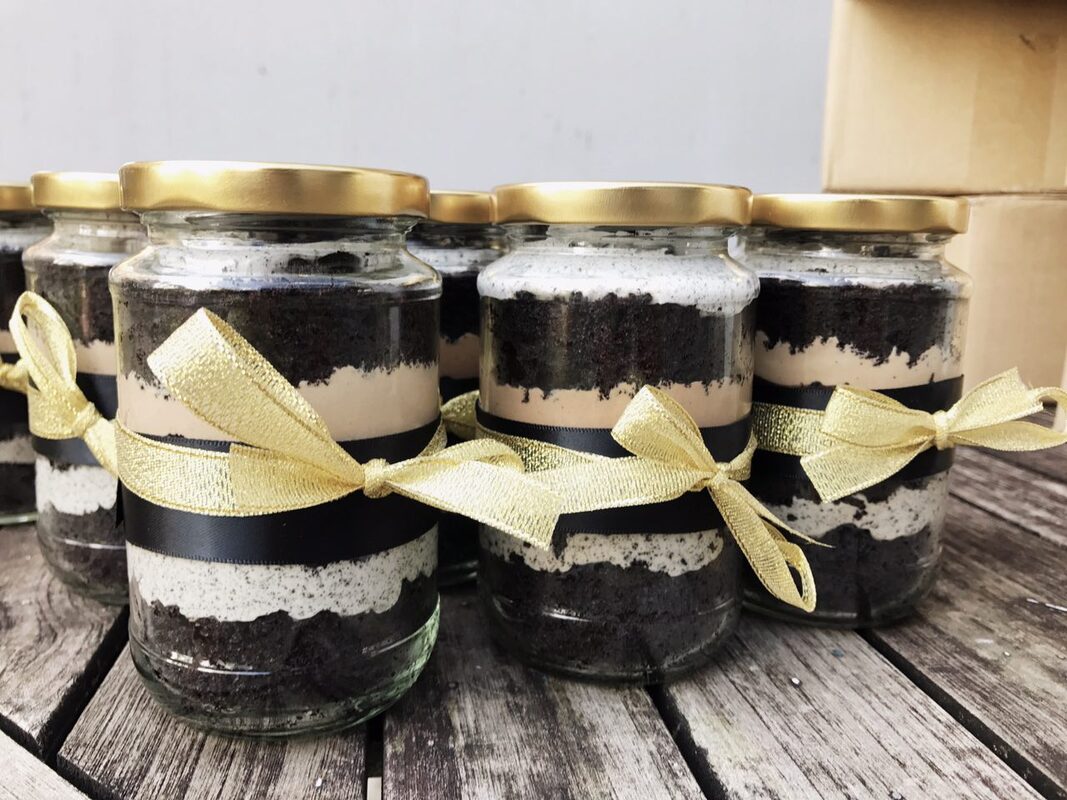 Jar Cakes (min order 10)