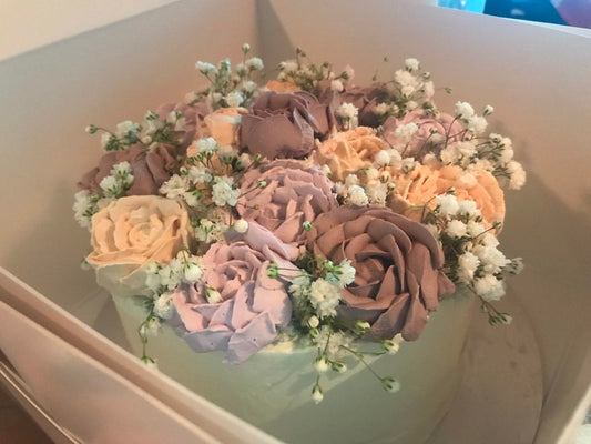 Rustic ButterCream Roses (Full)