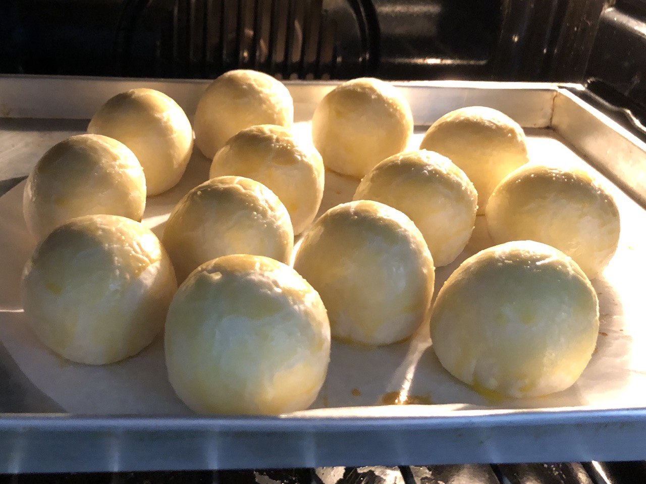 Taiwanese Melt In Your Mouth Baked Mooncakes